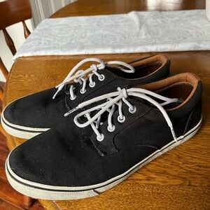 Classic Black Canvas Men's Sneakers